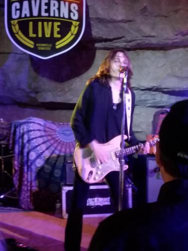 Tyler Bryant & The Shakedown