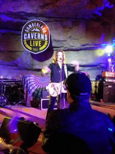 Tyler Bryant & The Shakedown